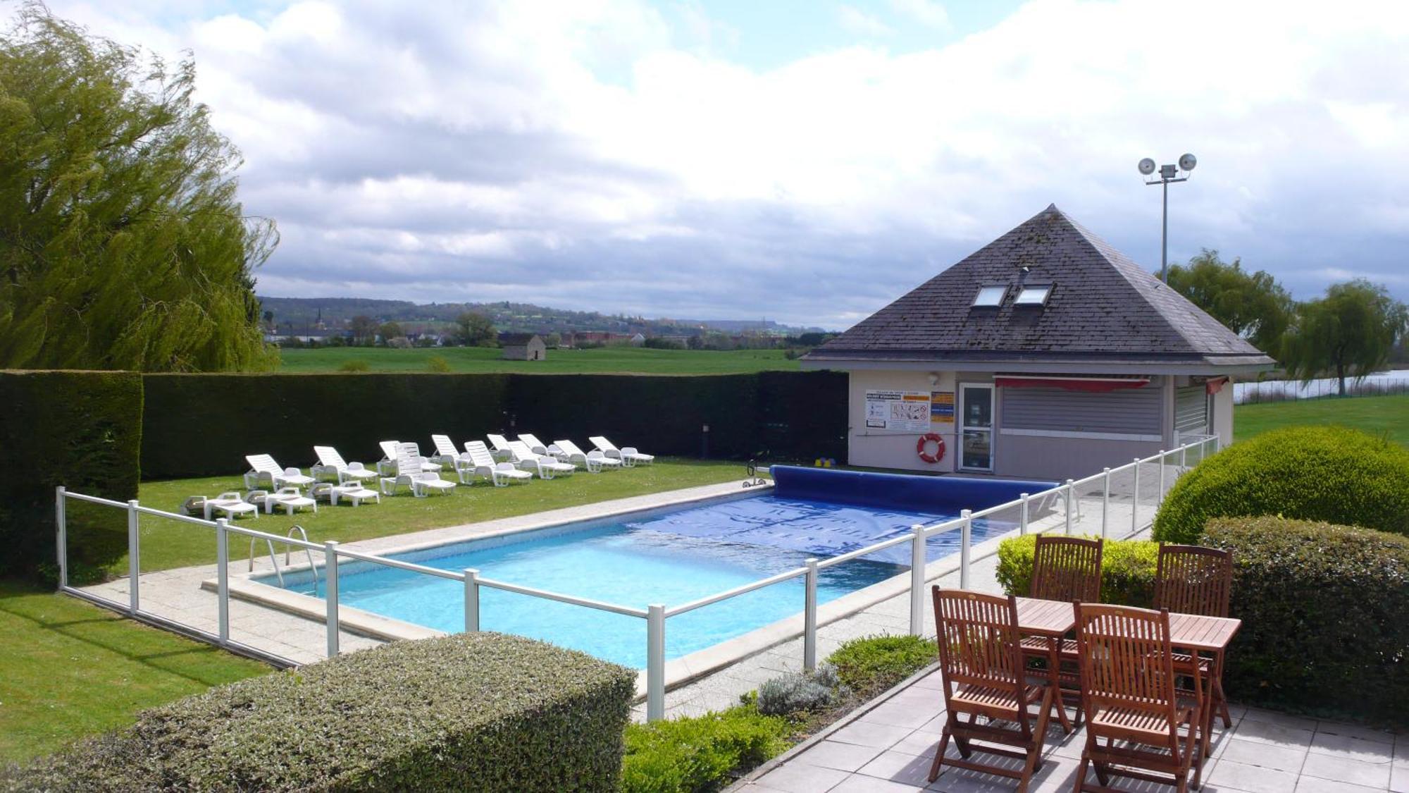 Kyriad Deauville - St Arnoult Saint-Arnoult  Exterior photo