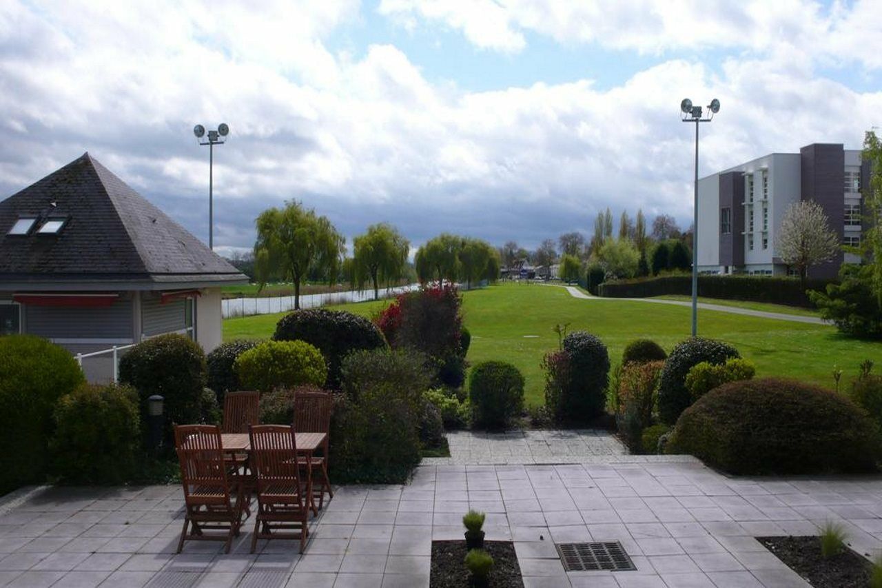 Kyriad Deauville - St Arnoult Saint-Arnoult  Exterior photo